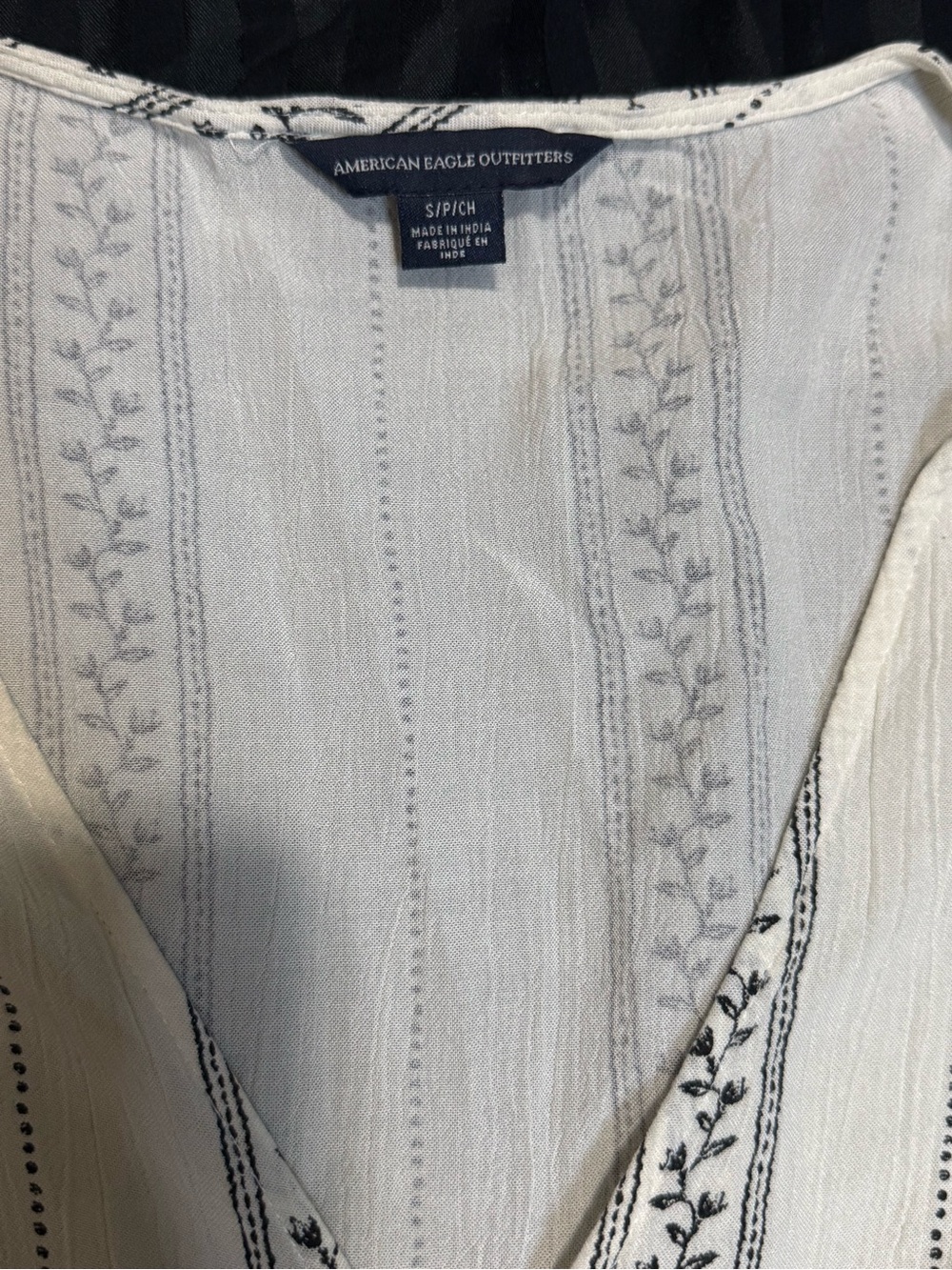 American Eagle Boho Tie Front Bell Sleeve Blouse Small - Picture 3 of 4